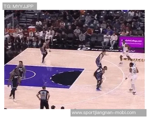 米切尔半场状态未热身9投仅3中三分1中3仅得8分助攻表现平平 米切尔半场状态未热身9投仅3中三分1中3仅得8分助攻表现平平